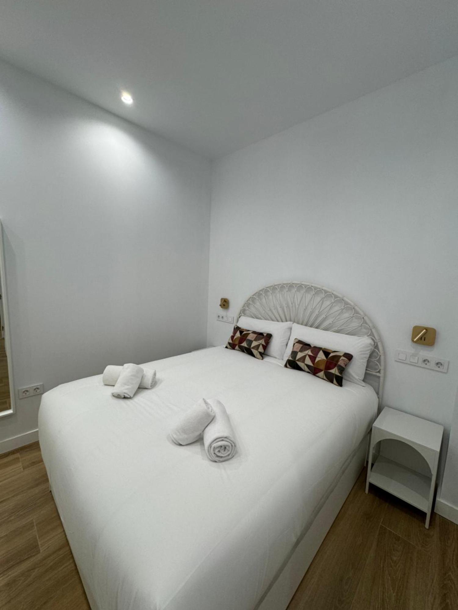 Arroyo 3 Apartments Севилья Экстерьер фото